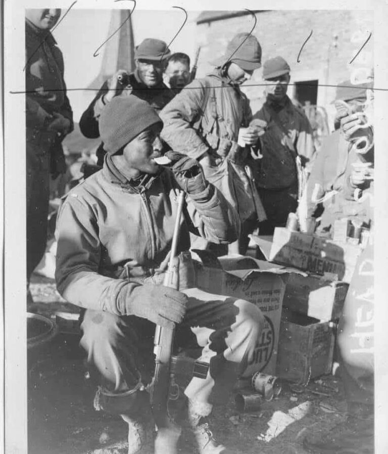 Hogans 400 · SOY 26 décembre 1944